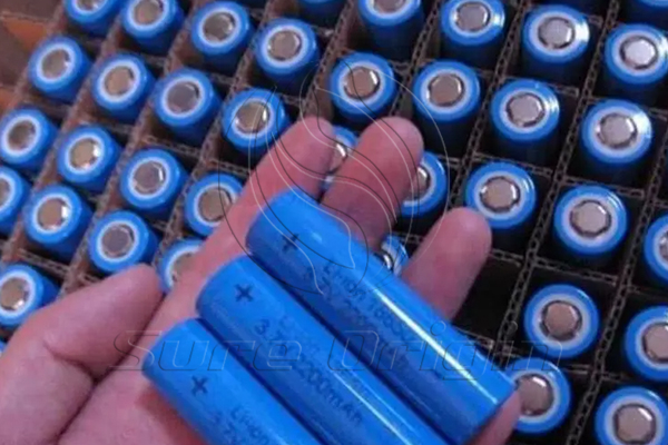 AA lithium battery